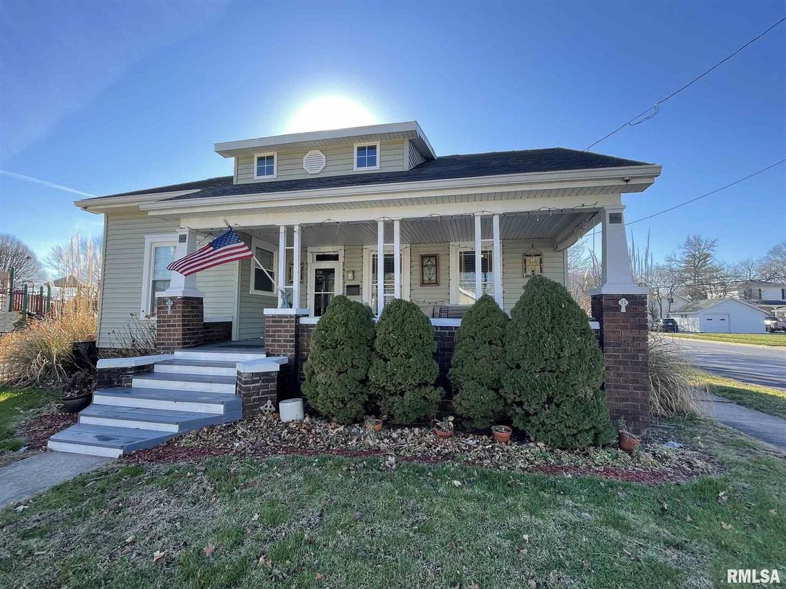 1937 Pine St., Murphysboro, IL 62966
