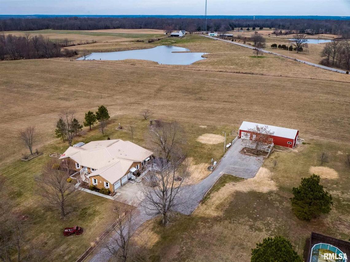 9766 Grassy Rd., Marion, IL 62959