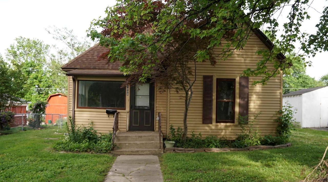 1008 S 12th St., Herrin, IL 62948