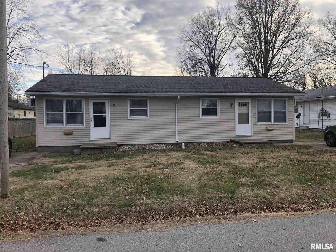 1613 W Walnut St., Marion, IL 62959
