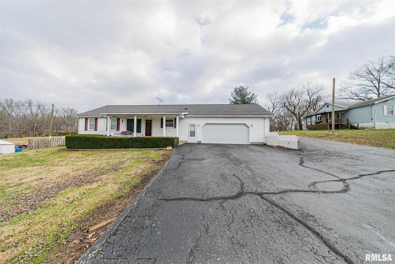 520 Old Broughton Rd., Eldorado, IL 62930