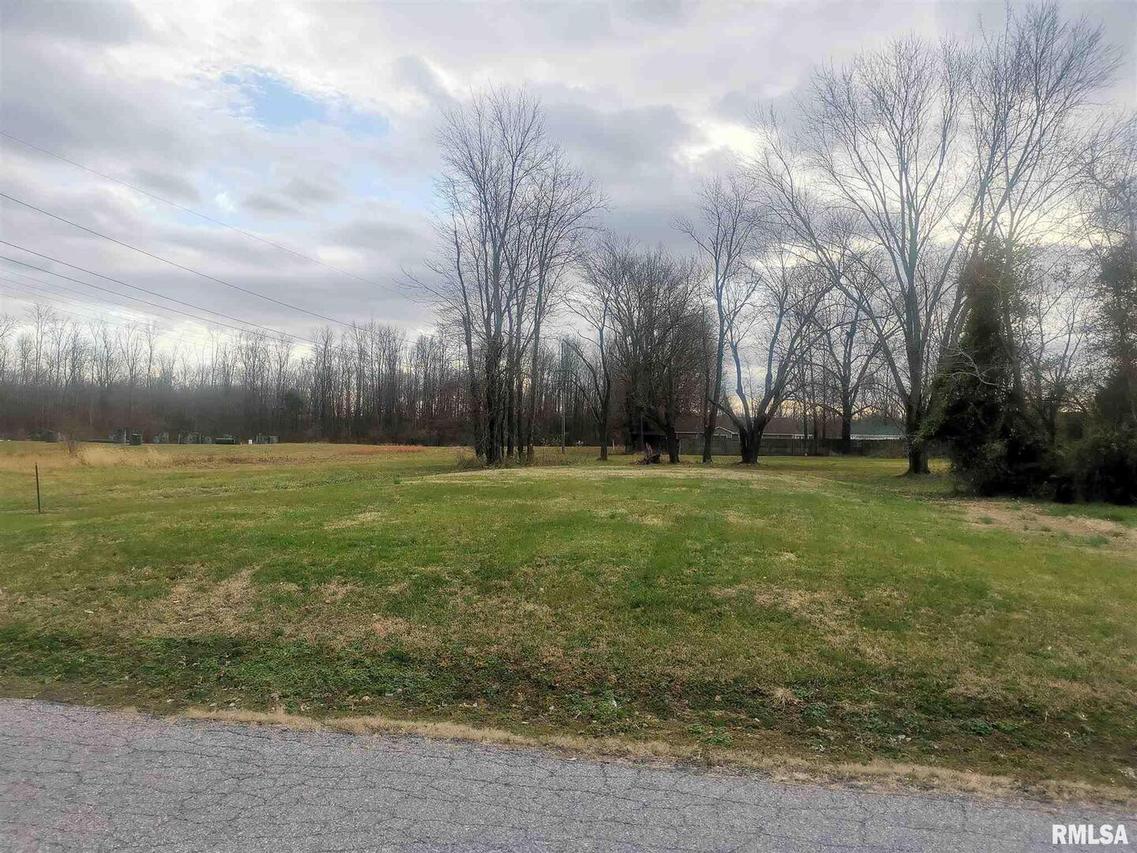 1501 E Parham, Marion, IL 62959