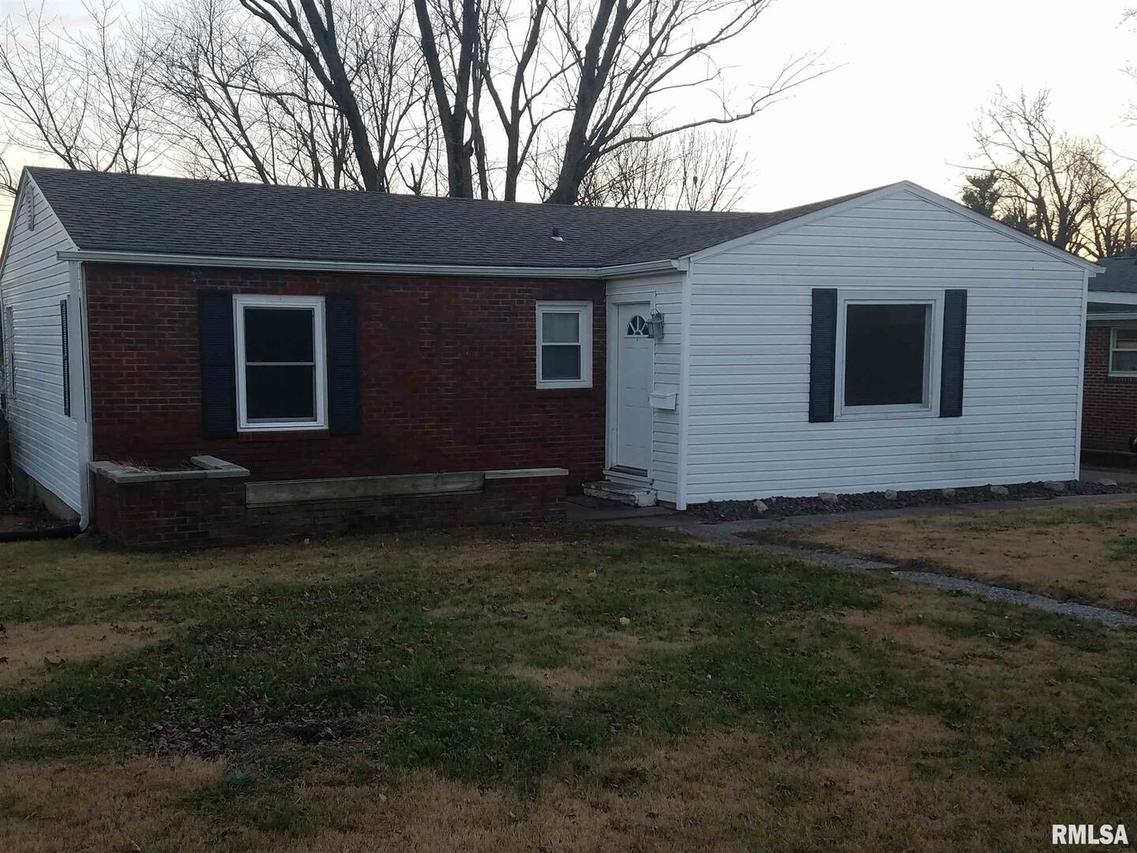 2813 College Ave., Mt Vernon, IL 62864