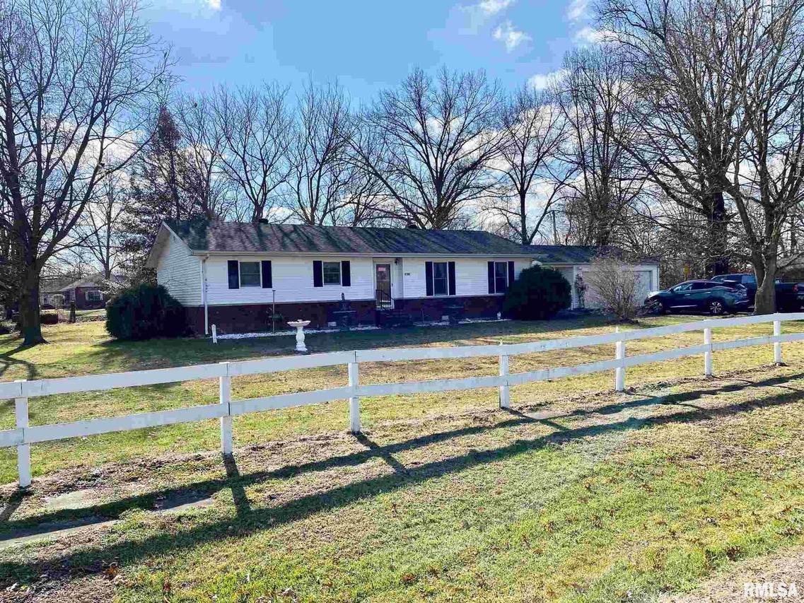 5106 W Franklin Rd., Sesser, IL 62884