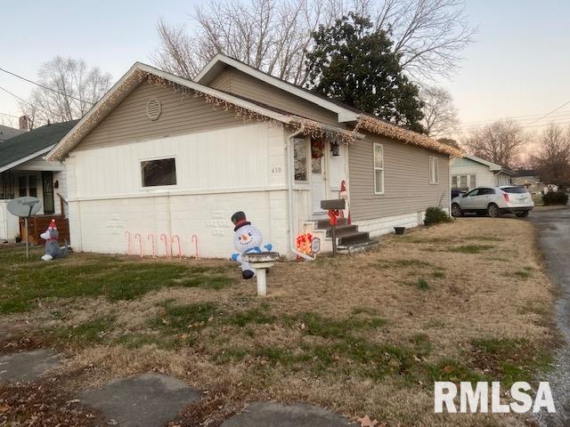 410 N Commercial St., Benton, IL 62812