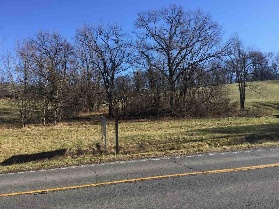 453 Oak St., Cobden, IL 62920