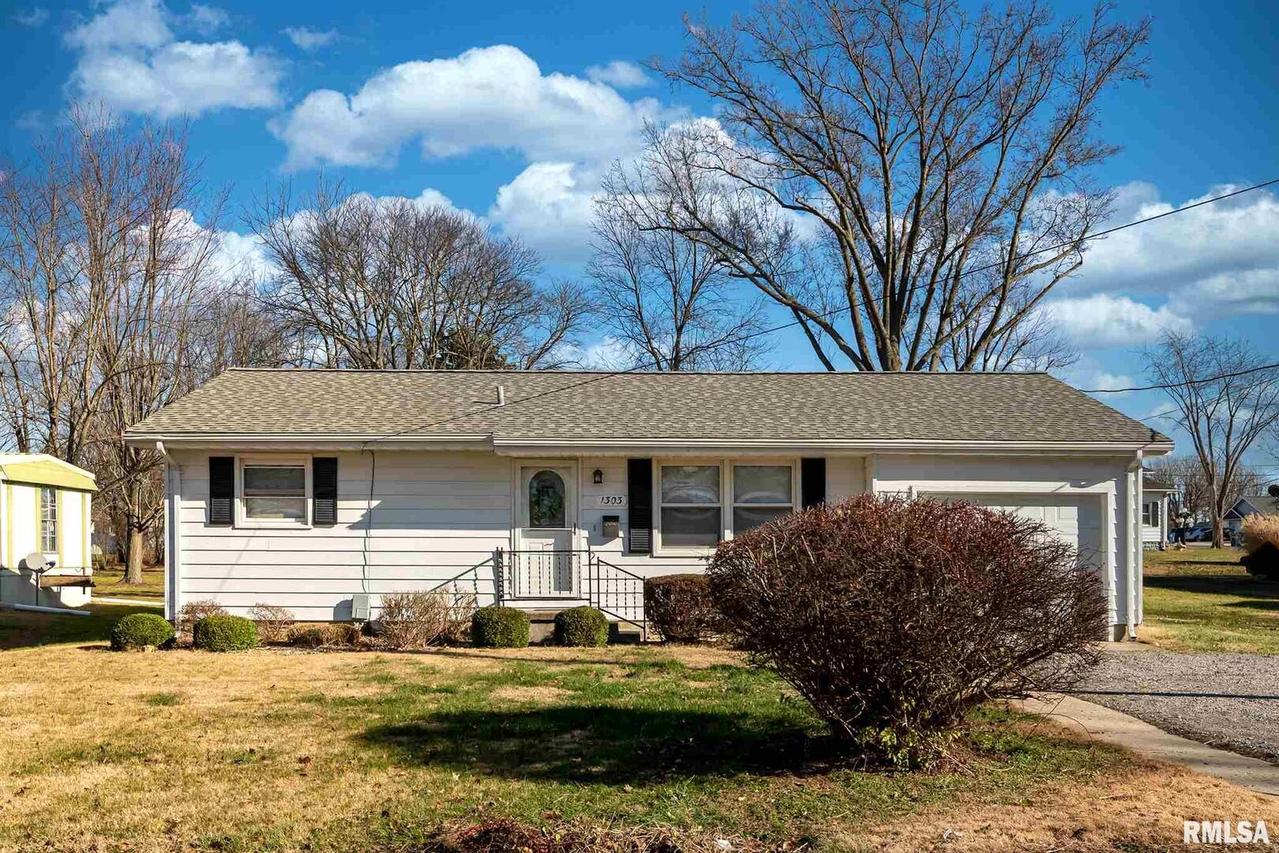 1303 N Courtney St., Marion, IL 62959