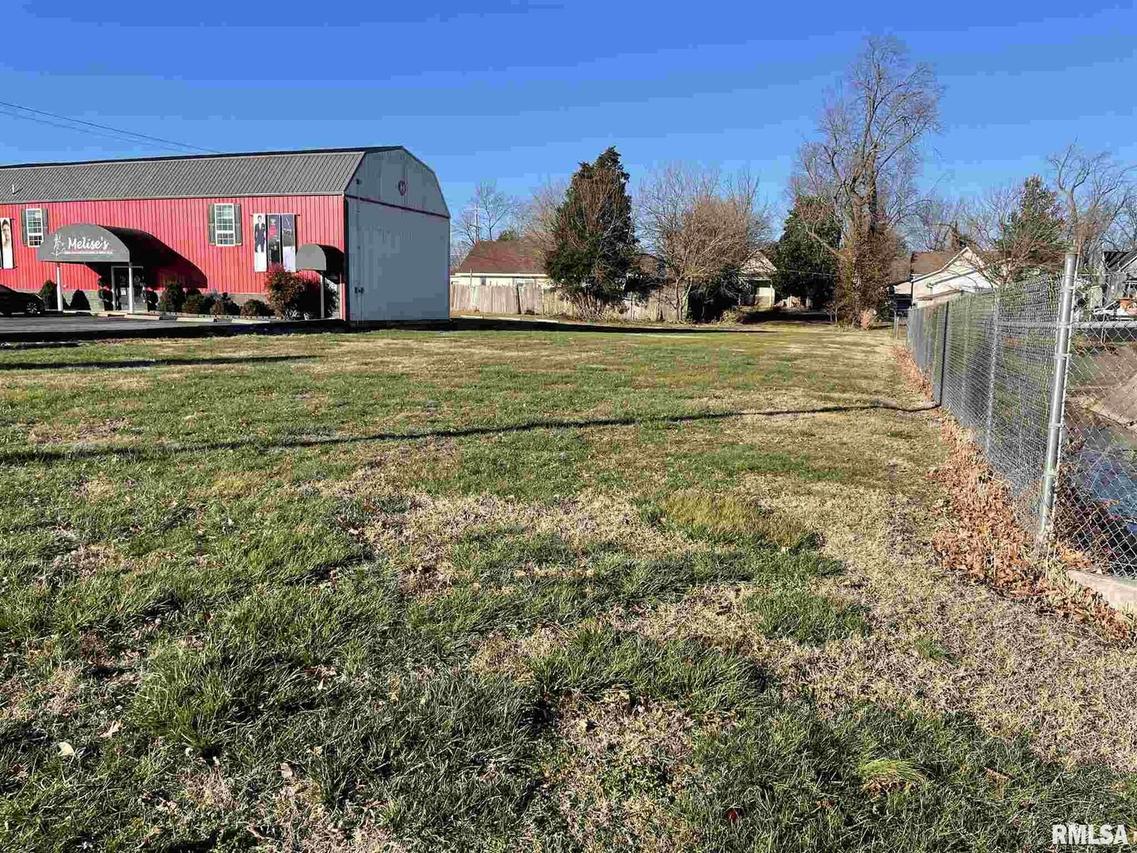 926 W Main St., Marion, IL 62959