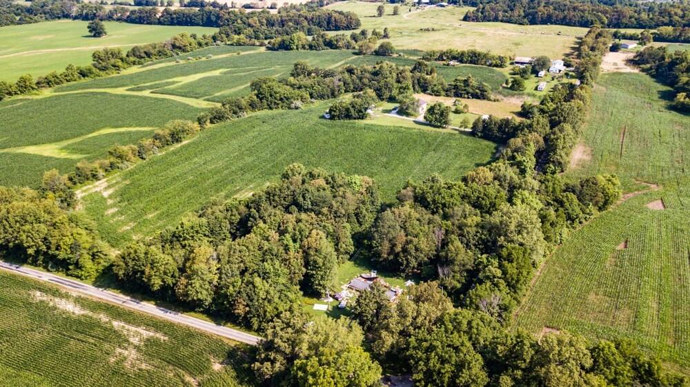 269 County Road 400 E, Wayne City, IL 62895