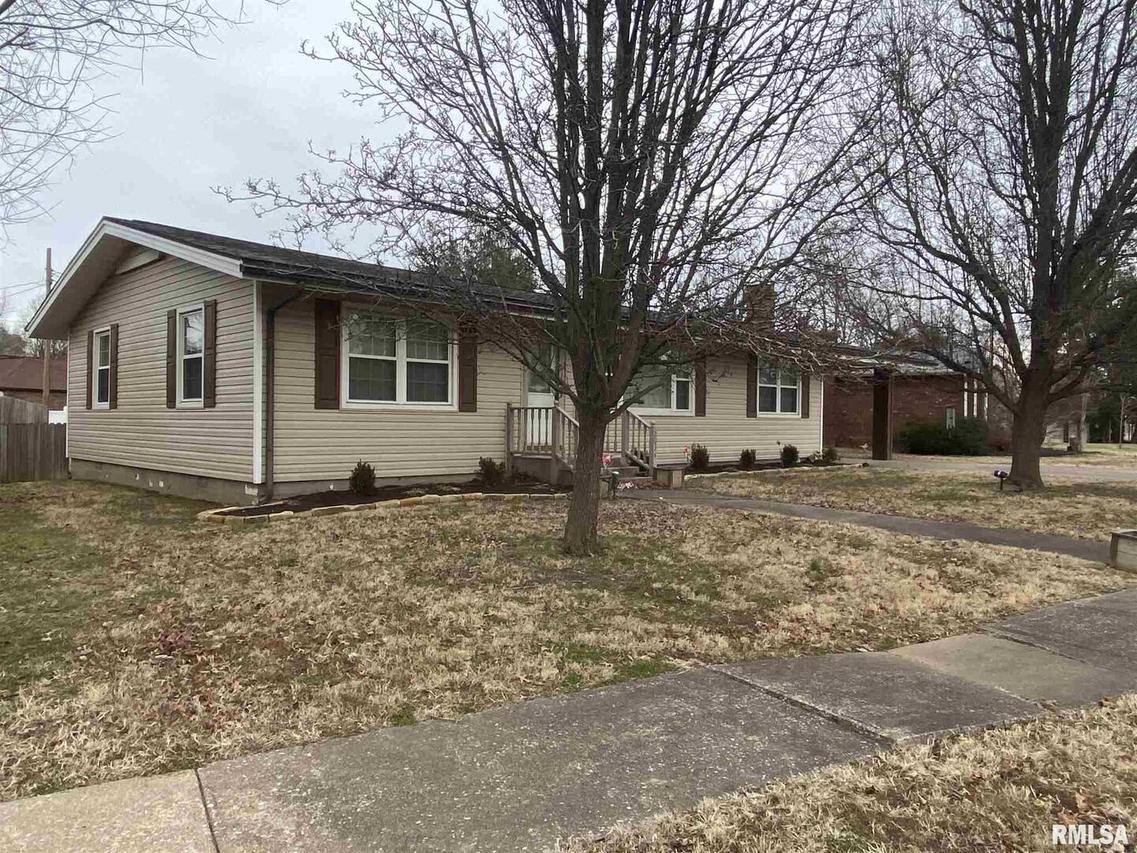 2034 Hamilton St., Murphysboro, IL 62966