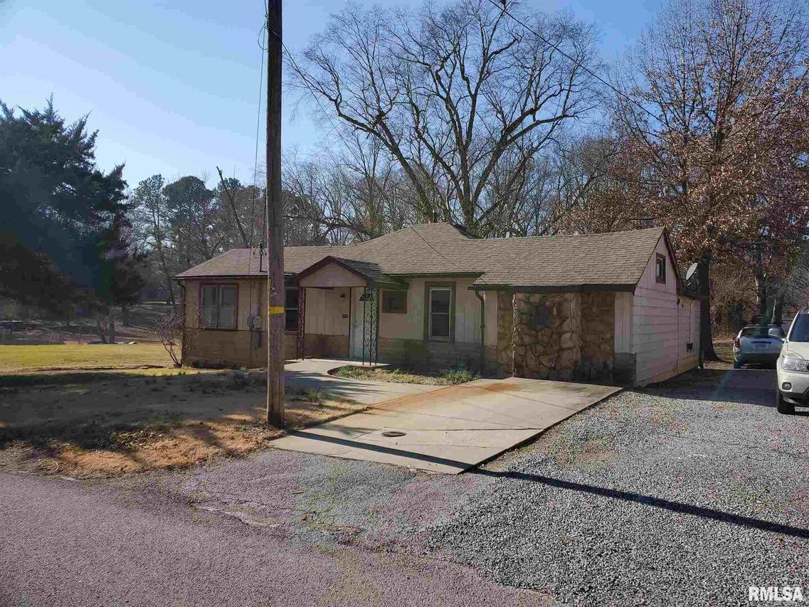 712 N Mckinley St., Carbondale, IL 62901