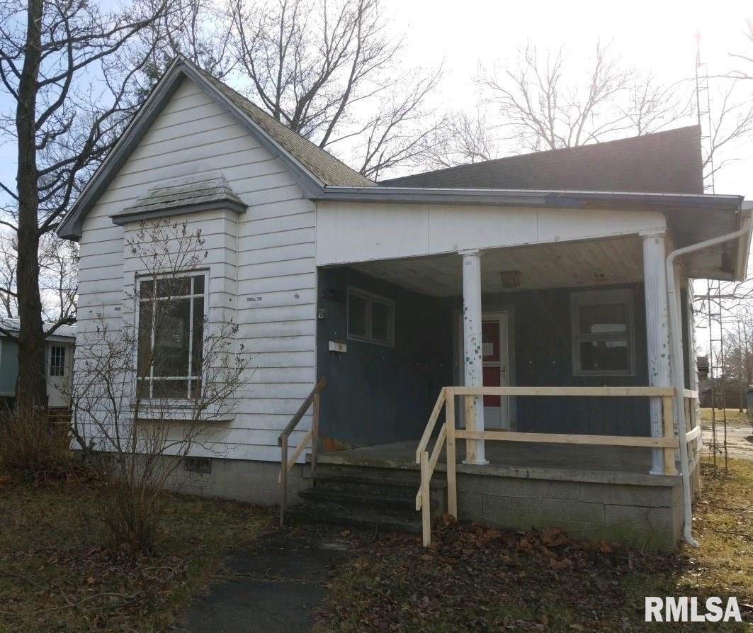 1102 E Lindell St., West Frankfort, IL 62896