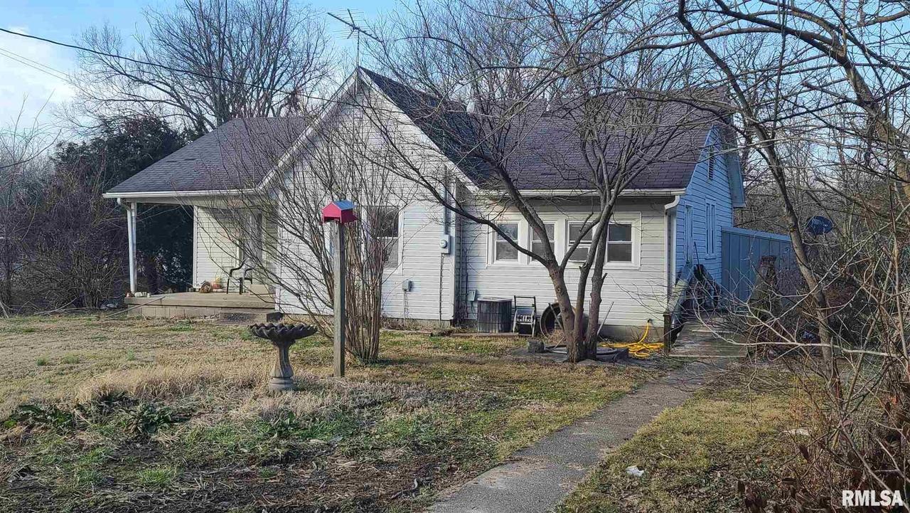 205 Mitchellsville Rd., Carrier Mills, IL 62917