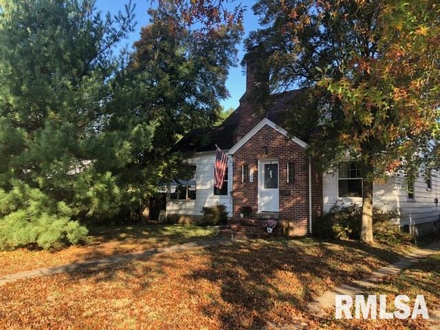 2204 W Walnut St., Murphysboro, IL 62966