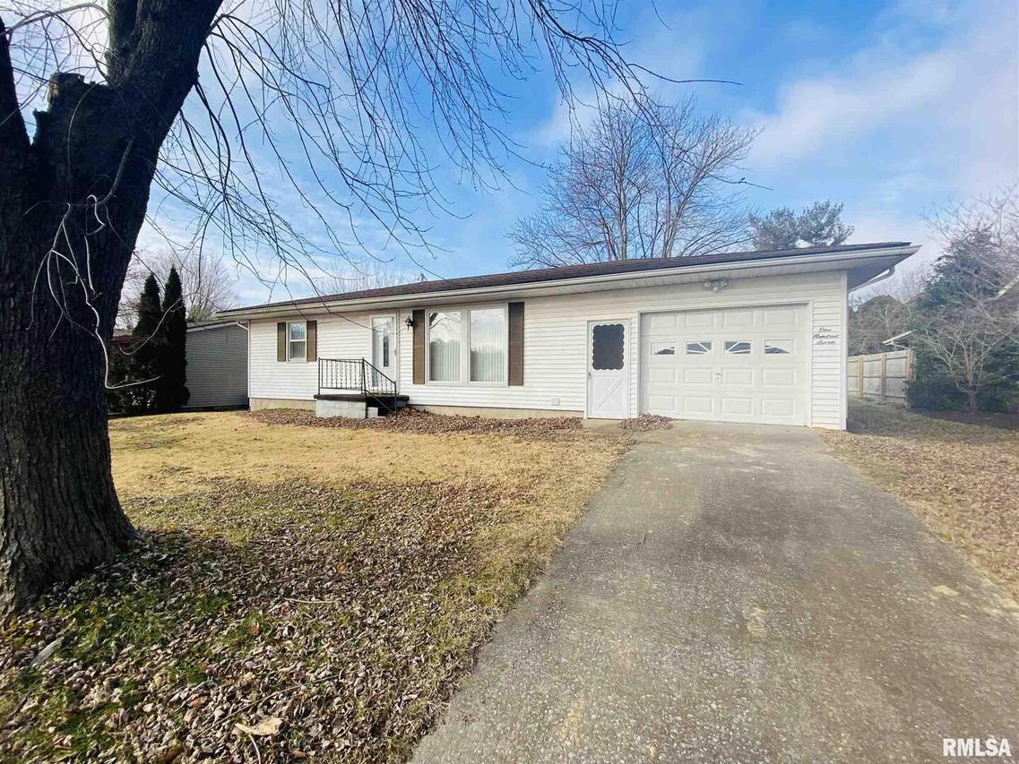 107 Belcher Dr., Anna, IL 62906