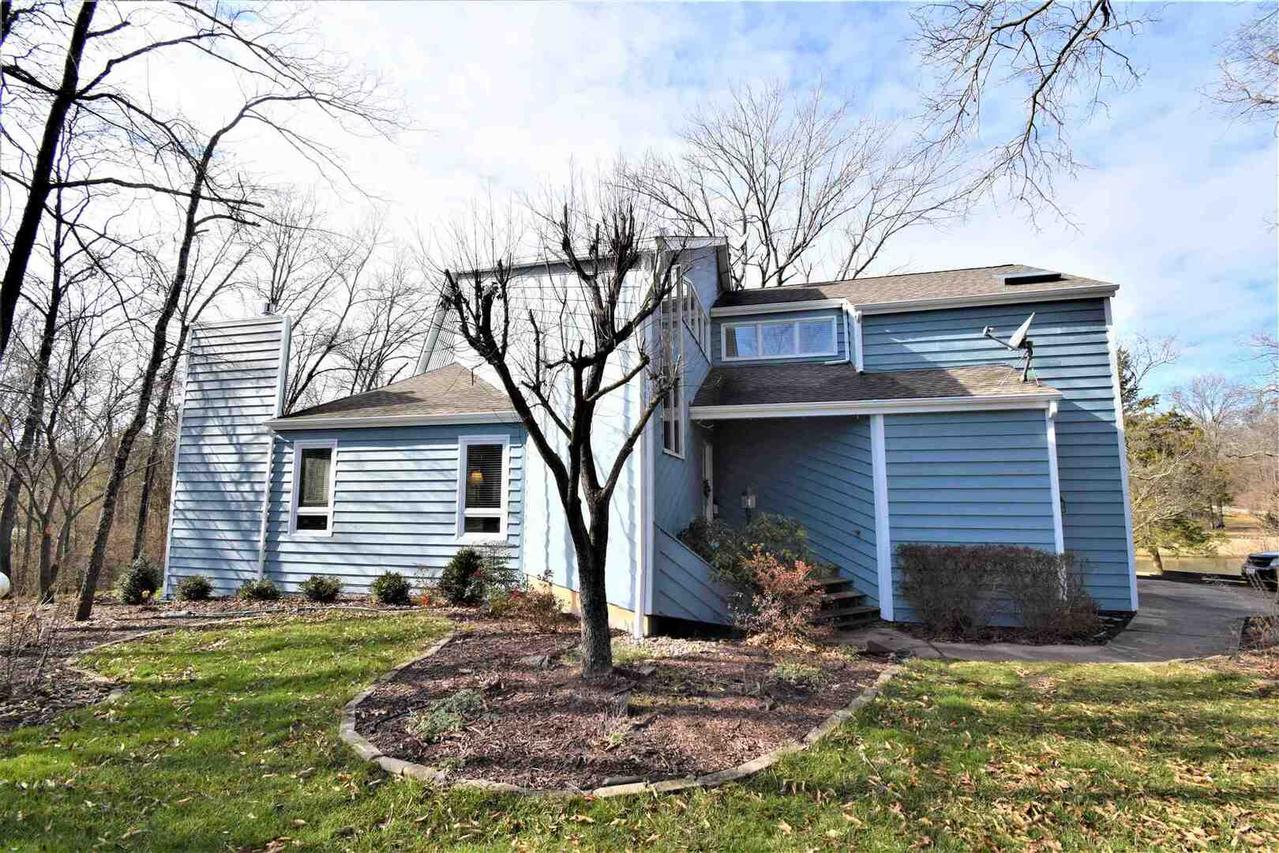 16429 N Hawthorne Dr., Mt Vernon, IL 62864