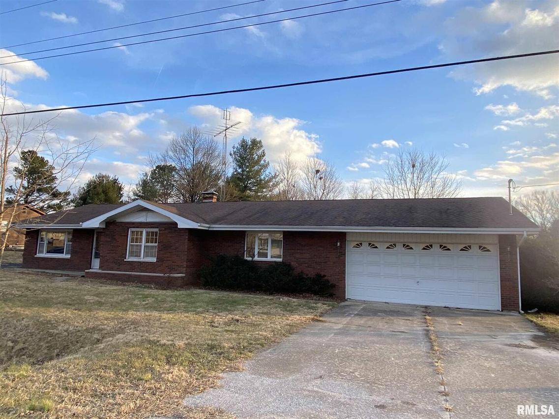 356 Cedar Creek Rd., Makanda, IL 62958