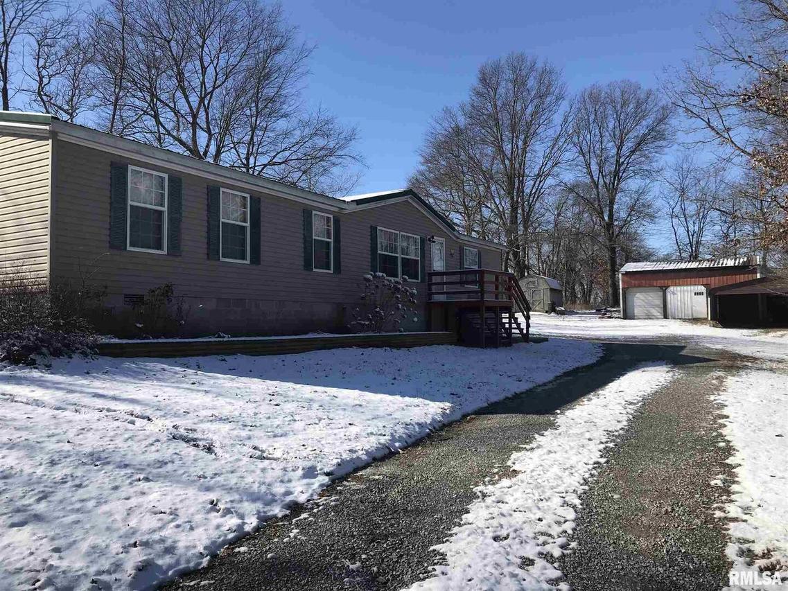 1269 Davis Rd., Thompsonville, IL 62890