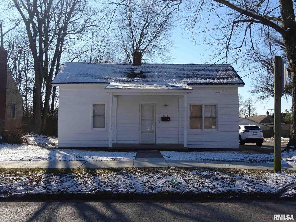 1121 Benton St., Eldorado, IL 62930