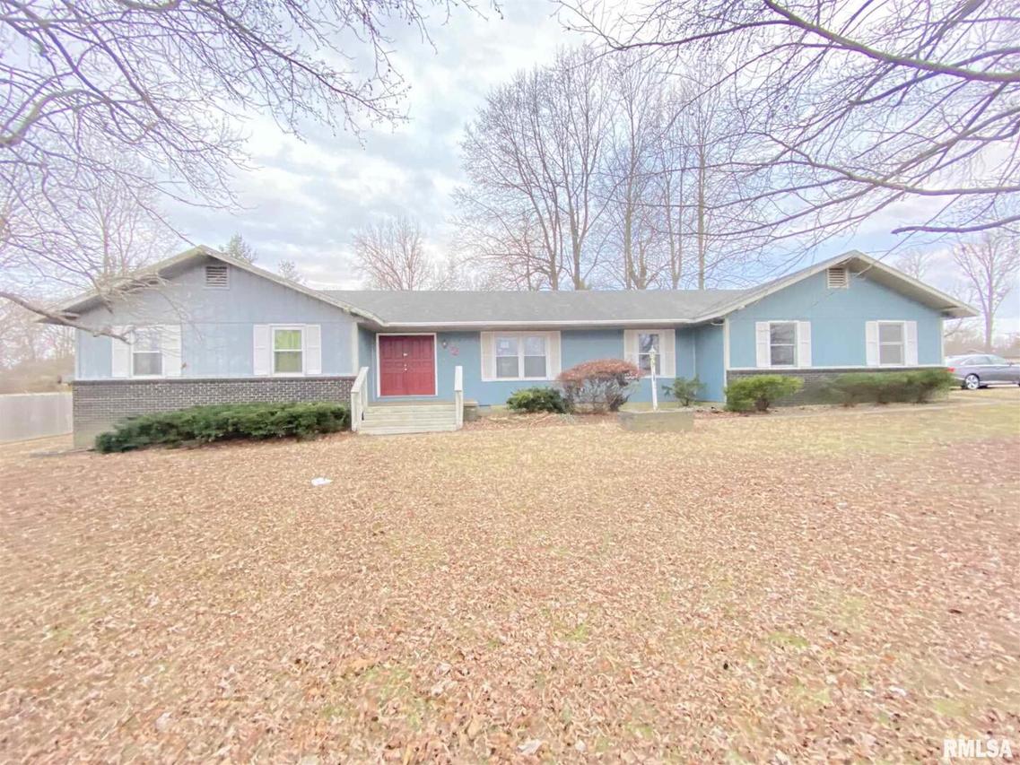 2 Red Bud Ln., Herrin, IL 62948