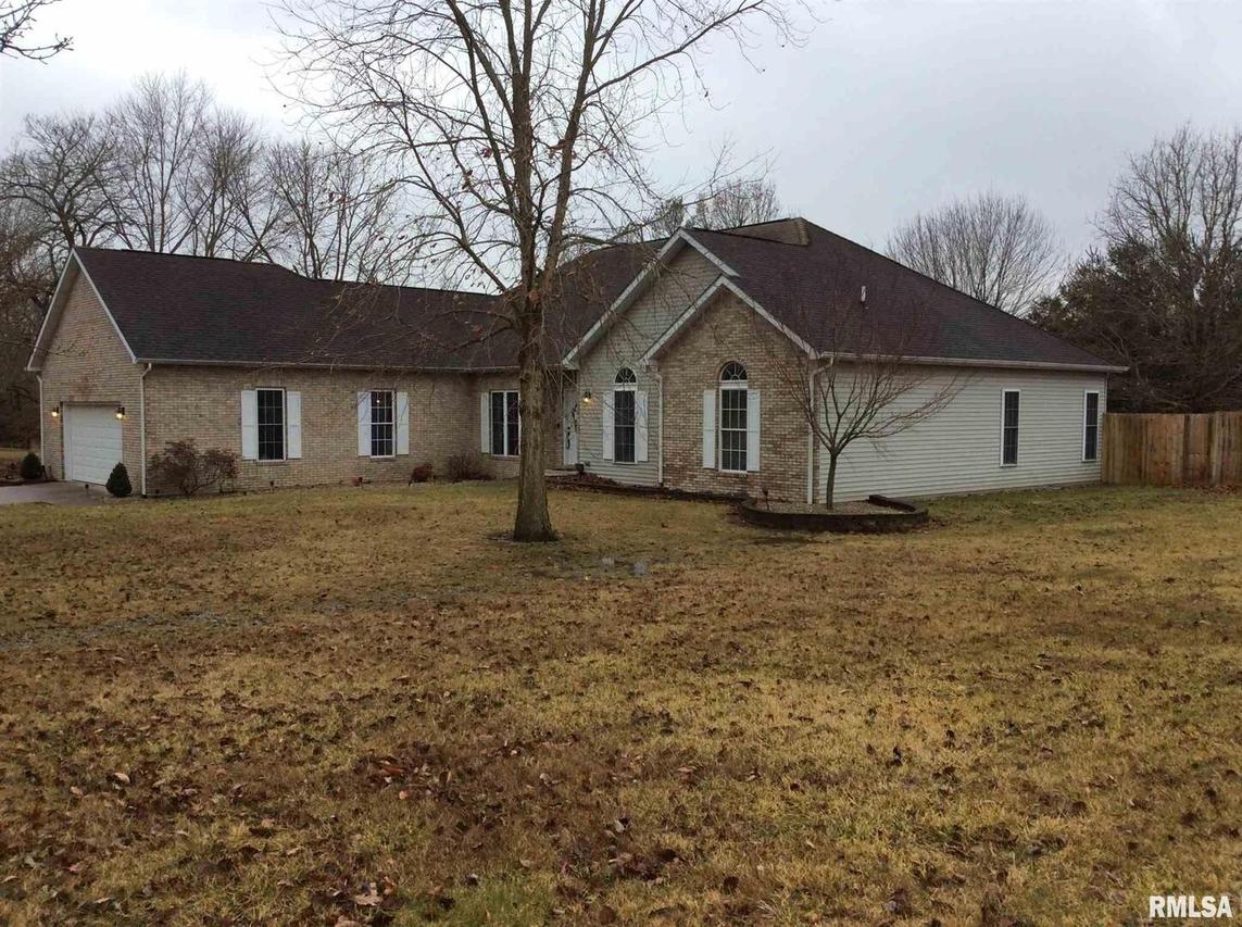 14023 N Shepherd Ln., Mt Vernon, IL 62864