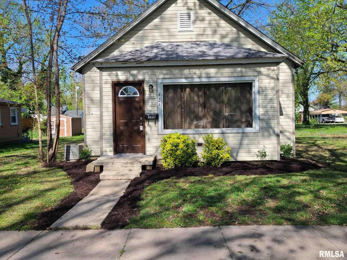 424 S Sycamore St., Centralia, IL 62801