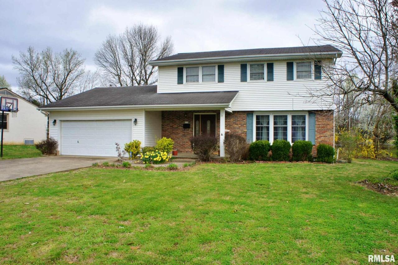 13 Crestview Dr., Metropolis, IL 62960