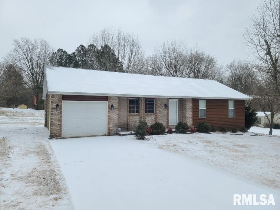 105 Park Ln., Jonesboro, IL 62952