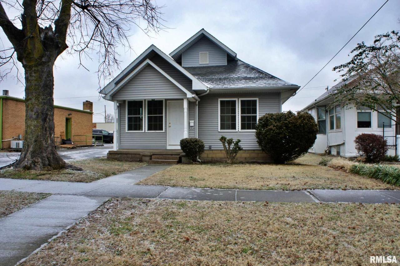 103 E 6th St., Metropolis, IL 62960