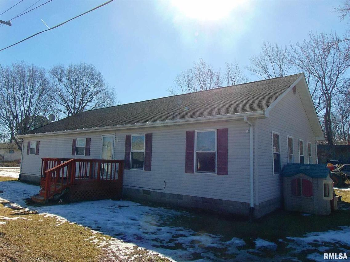 620 N 32nd St., Herrin, IL 62948