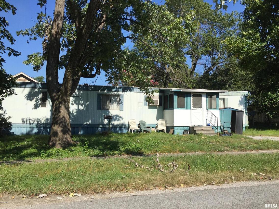 601 W 11th St., Metropolis, IL 62960