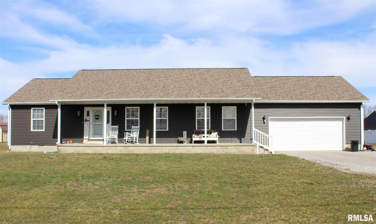 3275 Red Stripe Rd., Salem, IL 62881