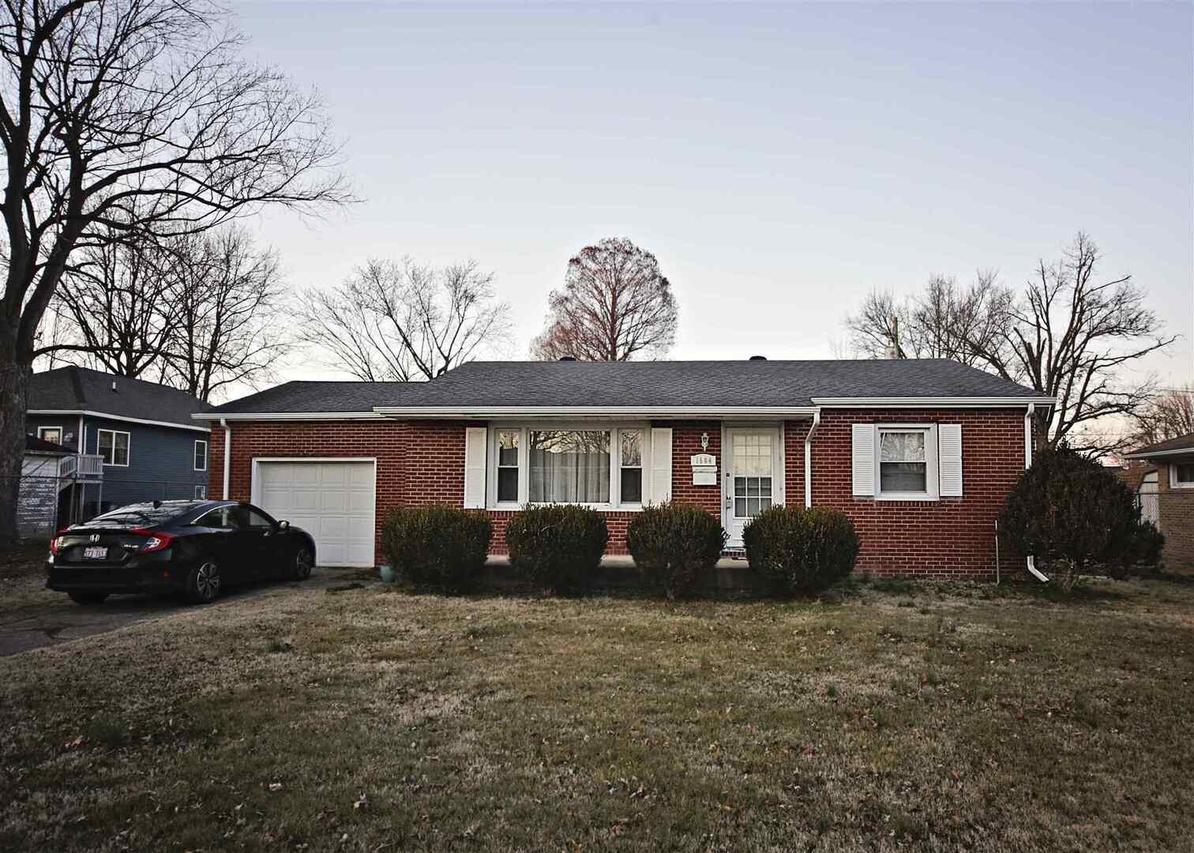 1504 Browns Ln., Marion, IL 62959