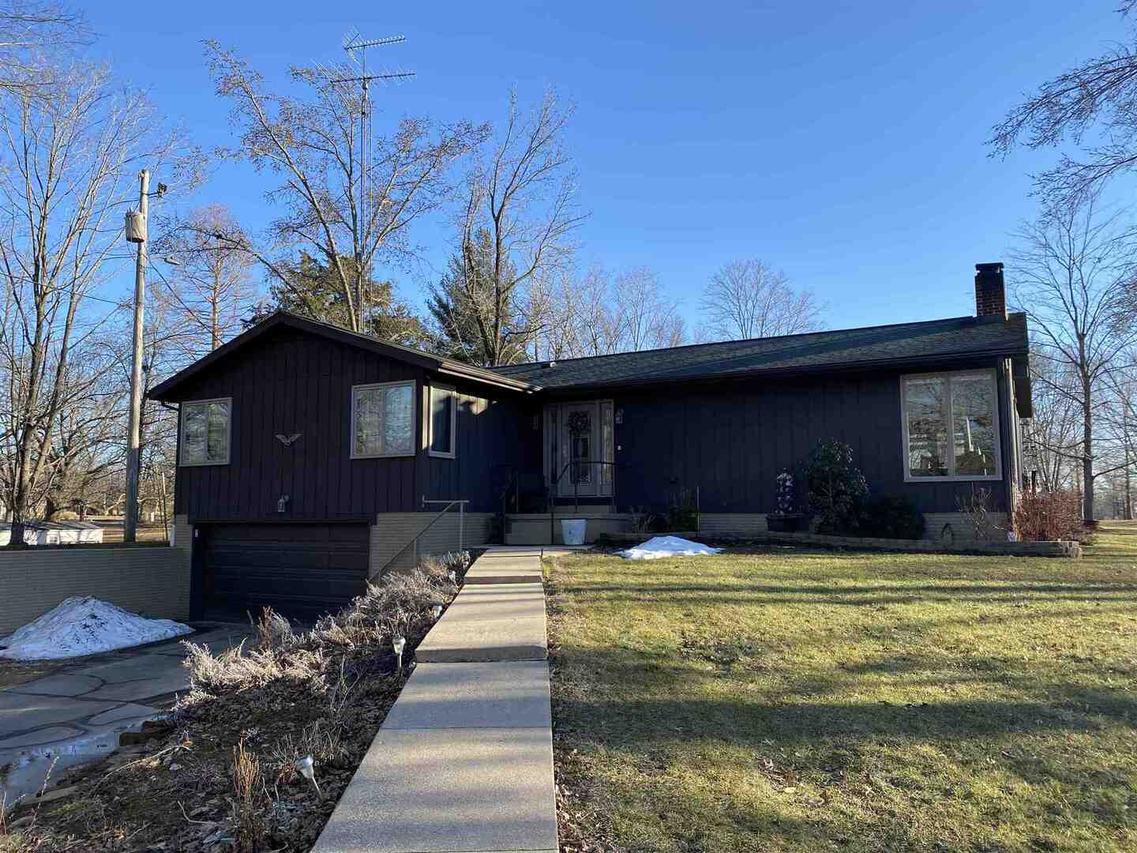 2163 Meadow Ln., Centralia, IL 62801