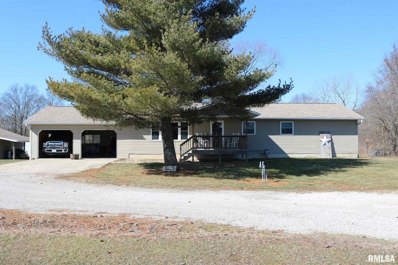 319 S A Hwy., Vernon, IL 62892