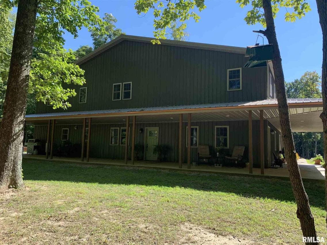 2369 Tonti Rd., Odin, IL 62870