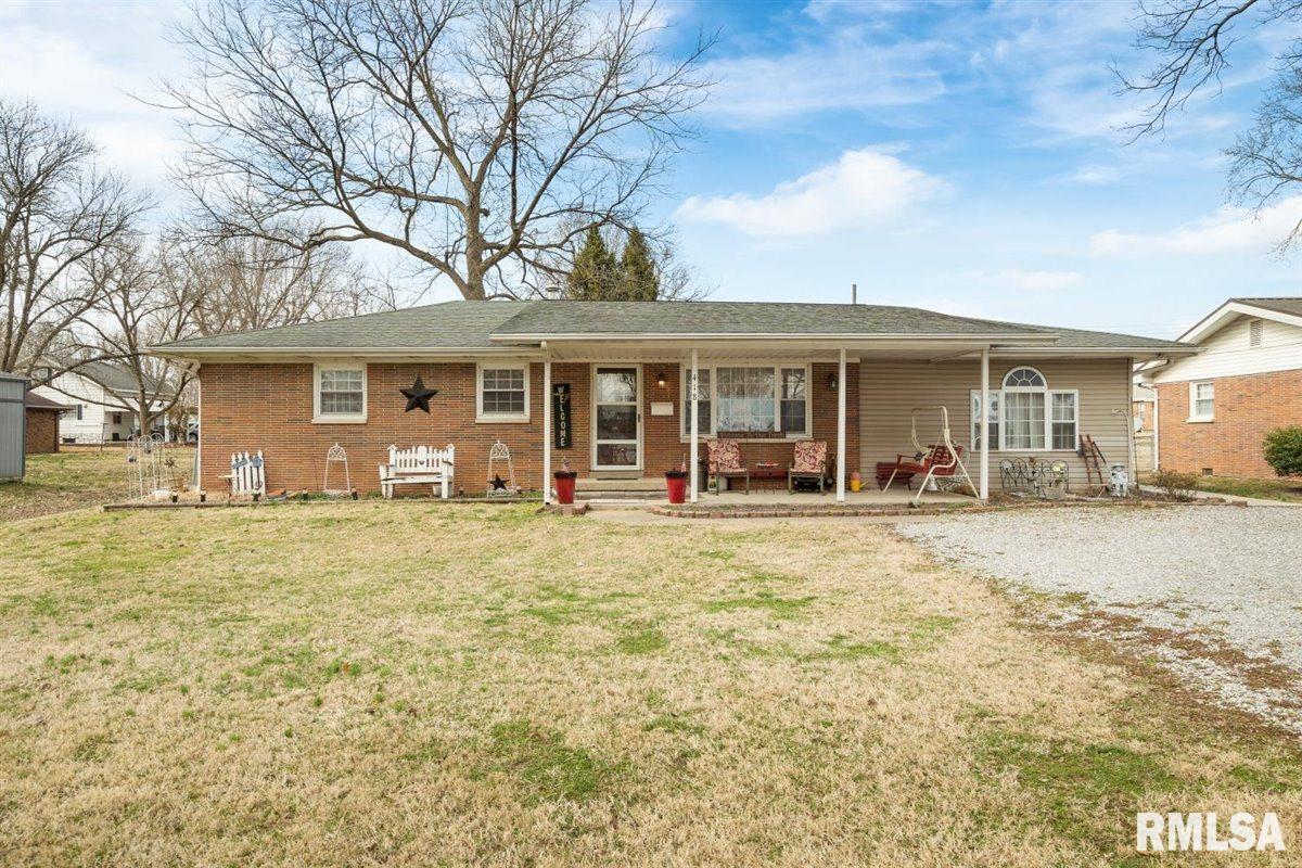 418 W 12th St., Mt Carmel, IL 62863