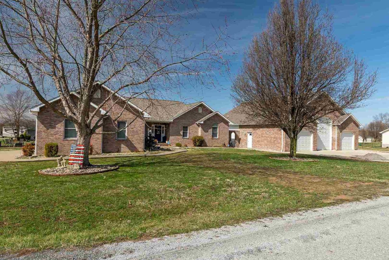 11610 Southpoint Ln., West Frankfort, IL 62896