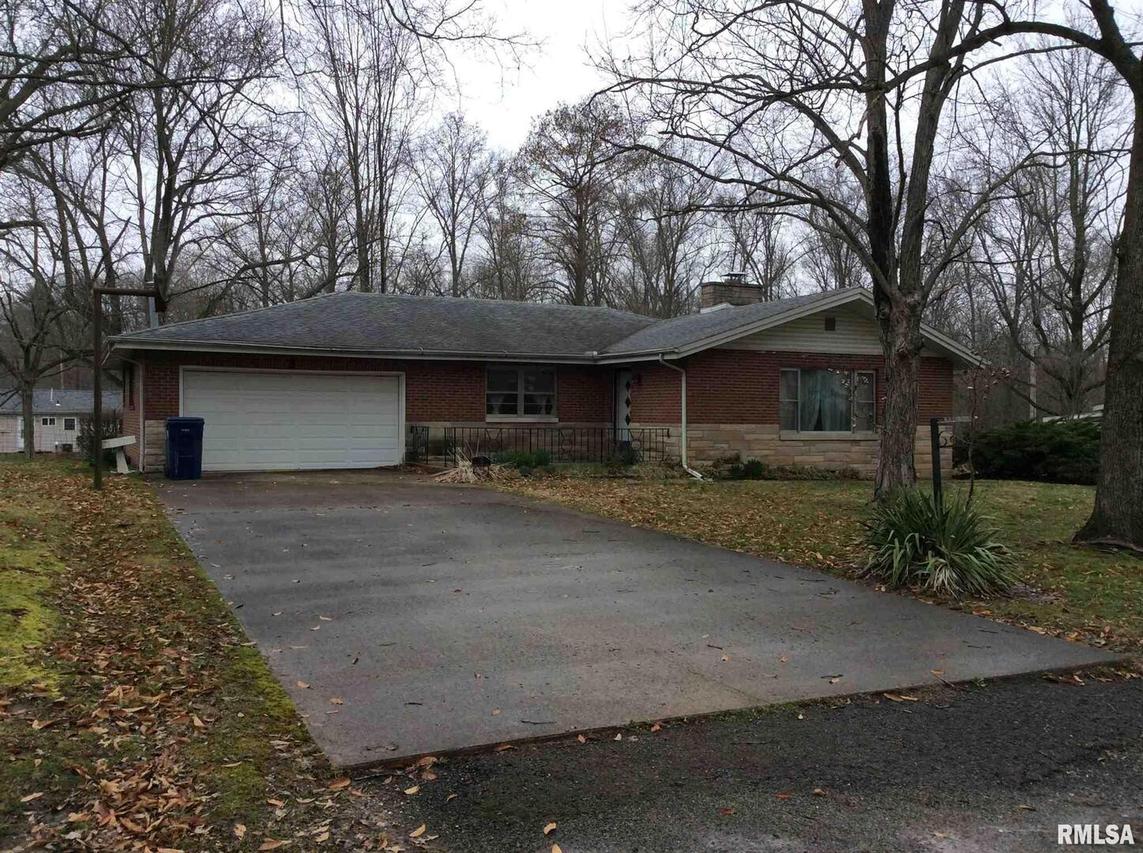 3 Edgewood Rd., Mt Vernon, IL 62864