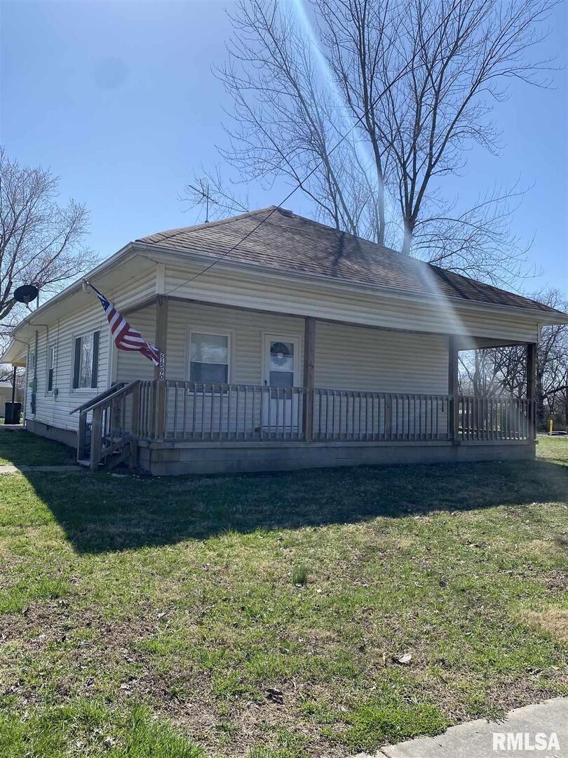 21590 Shawneetown Rd., Thompsonville, IL 62890