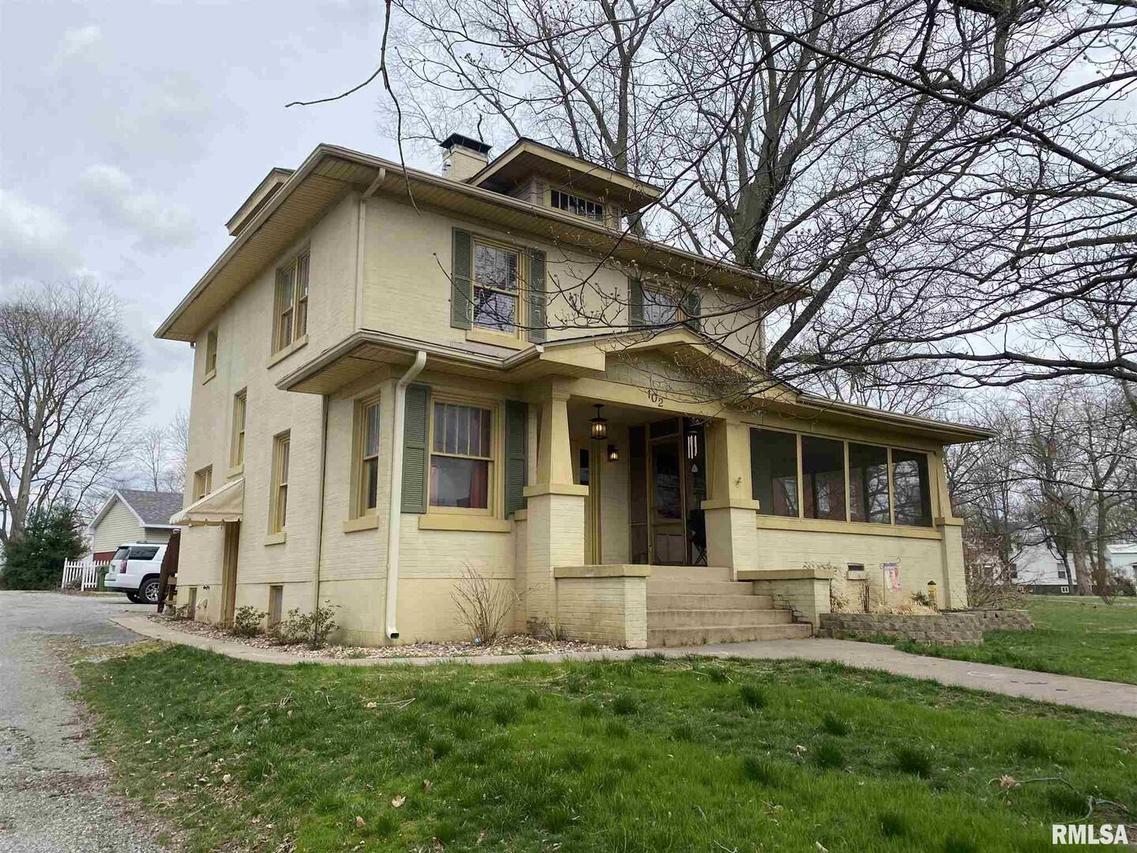 102 W Monroe St., Anna, IL 62906