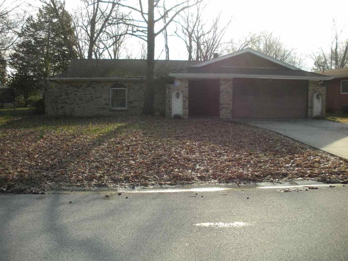 207 N Lark Ln., Carbondale, IL 62901