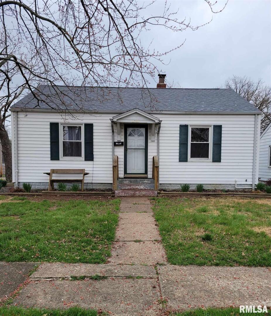 2701 Mannen St., Mt Vernon, IL 62864