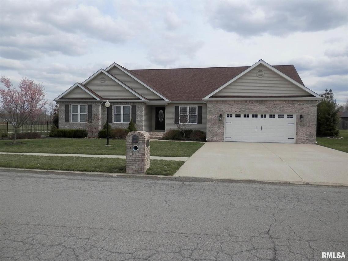 320 Legacy Dr., Herrin, IL 62948