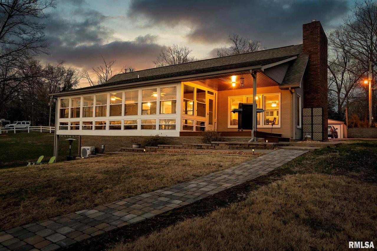 519 Sunset Dr., Marion, IL 62959