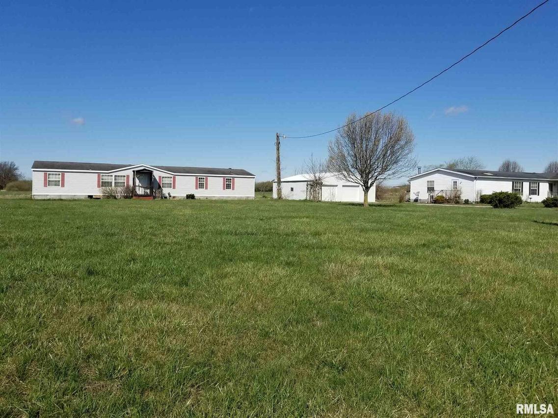 14854 N Birmingham Ln., Woodlawn, IL 62898