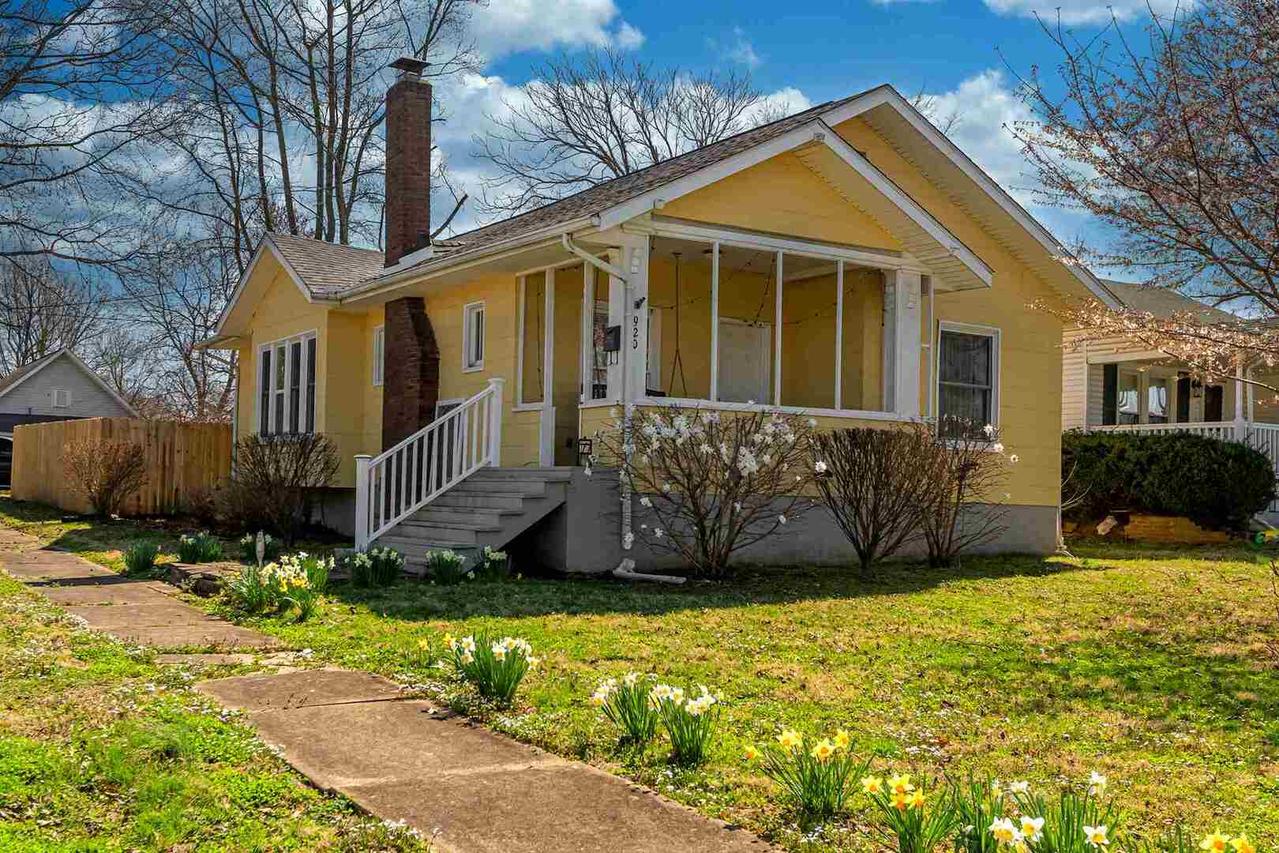 920 N 13th St., Herrin, IL 62948