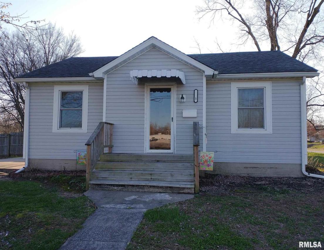 901 S 20th St., Murphysboro, IL 62966