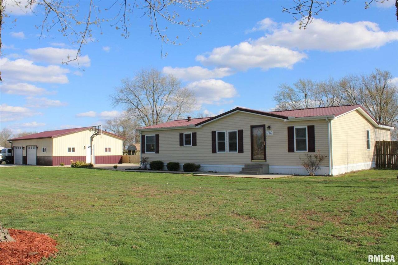 710 Thomas St., Iuka, IL 62849