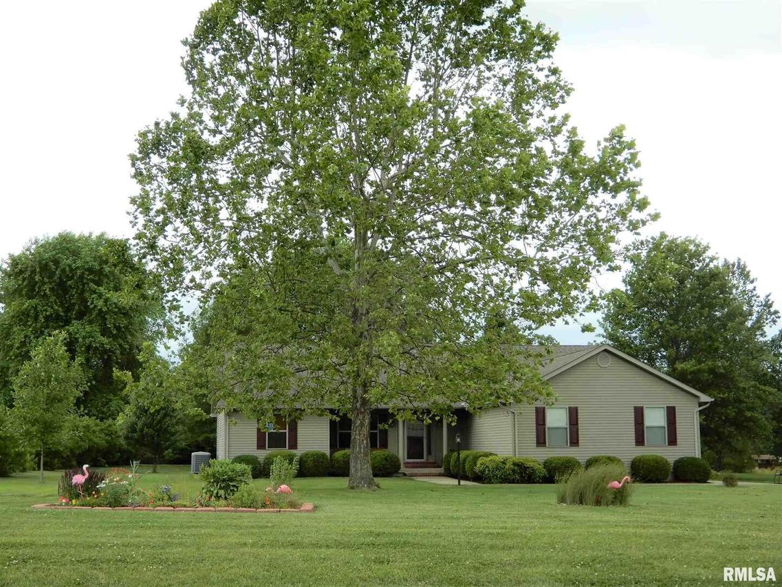 2469 N Reed Station Rd., Carbondale, IL 62902